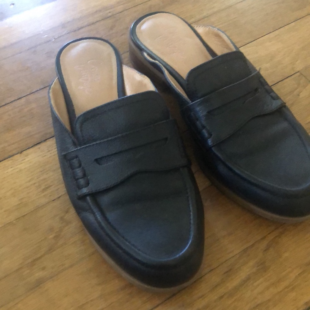 Black - Picture 2 of 3